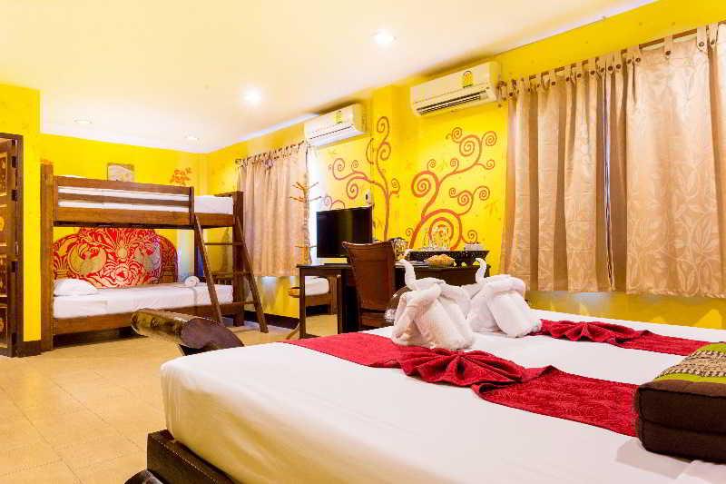 Parasol Inn Chiang Mai Old City Hotel Exterior photo